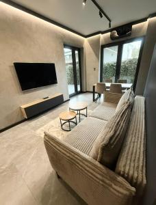 Deluxe Industrial Apartment free Parking