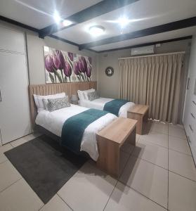 Cronin Luxury accommodation Room 4