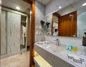 Zowar Alalami Hotel فندق زوار العالمي