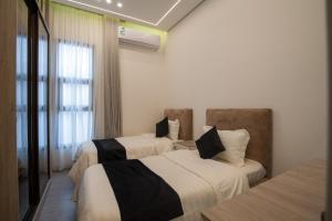Elite One-Bedroom Apt AlRimal-6