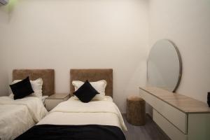 Elite One-Bedroom Apt AlRimal-6