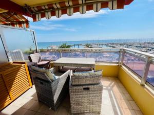 Superbe appartement en bord de mer, près du centre et des plages