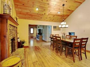 Cozy Villa Berev