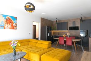 SOFAGOLD Nadštandardný apartmán s veľkou terasou