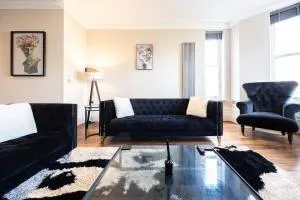 The Bowdon- Luxury Apartment Secure Gated Parking - 艾纯查姆