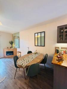 Le sublime Olivier Normand, 3P cosy et luxe avec jardin, piscine & tennis, vélos