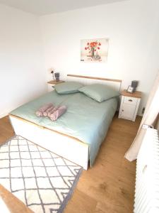 Schleizauber Ferienwohnung mit Wasserblick und einer großzügigen Terrasse