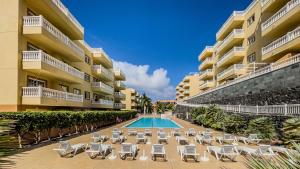 Primavera apartment with heated pool