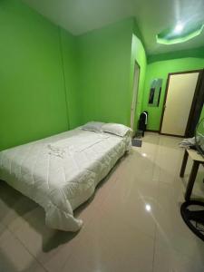 Kiarra Krisxia Lodge 2