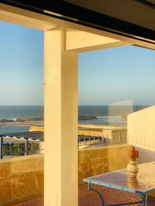 La terasse vue sur mer uniquement les familles