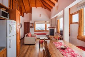 MICHAY Cabaña B en la base del cerro Catedral con vistas