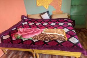 SPOT ON Hotel Moon Cafe And Homestay