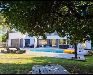 Villas Architect-designed house in Bordeaux : photos des chambres