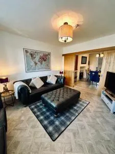 Luxury Pet Friendly 3 Bedroom Home with Copper Bath - 埃尔特沃特