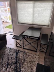 Valley Escape in Quiet Area Neighborhood