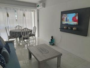 MEIR XII, céntrico con cochera a metros del Casino