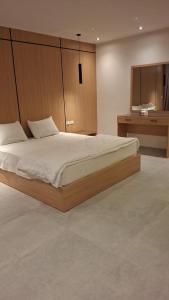 EGMS-CN-4 2BR Apartment