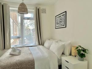 Deducted 3B Flat, Fast Wi-Fi, 5 min Canning Town, near ExCel & O2