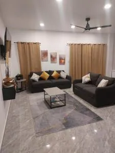 Spacious 2 Bedroom Unit with Concierge - Crocus Hill