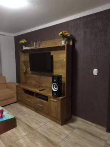 Casa com piscina entre o mar e a lagoa