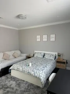 Modern Room with Cozy Vibes - وستباري