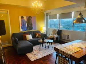 Greenhills 1BR Lower Penthouse w Panoramic View