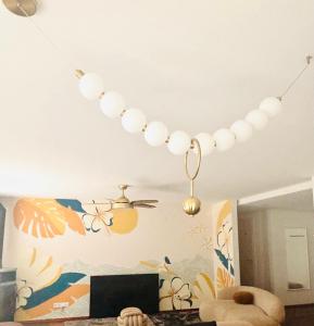 Lake View 110sqm inoutdoor living entire apartment with 2 bedrooms