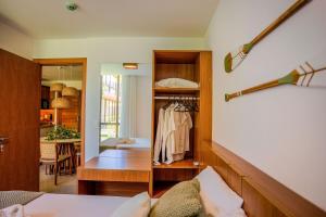 Seu Paraíso à Beira Mar em Alphaville de Guarajuba