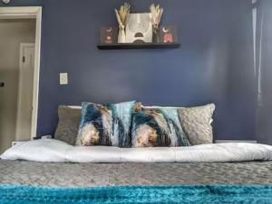 Stylish & Cozy #1 8 mins to DCA & Washington DC