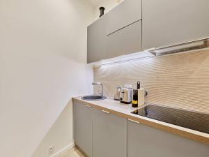 Superb Apartment Invalides St Germain des Près