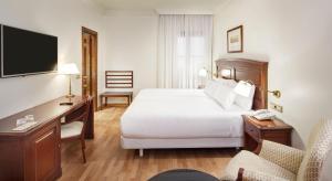 Double Room room in Hesperia Granada