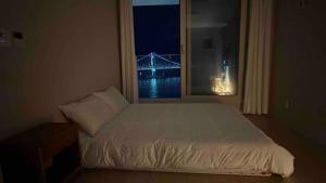 Harmony Gwangan Bridge Front View