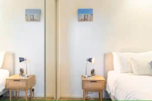 Quiet 2 bed home with Private Patio in Quaint Village