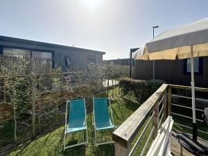 Maisons de vacances Mobil-home Grand Confort a Jullouville - Plage, Piscine Chauffee, Fitness et Parking - FR-1-361A-66 : photos des chambres
