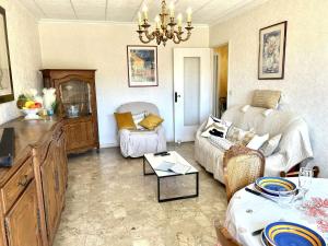 Appartement 3 pièces à Fréjus avec piscine partagée, près du centre - FR-1-226A-205