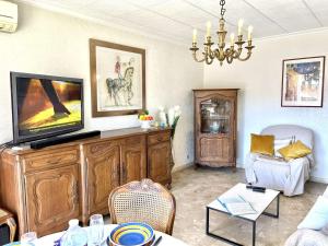 Appartement 3 pièces à Fréjus avec piscine partagée, près du centre - FR-1-226A-205