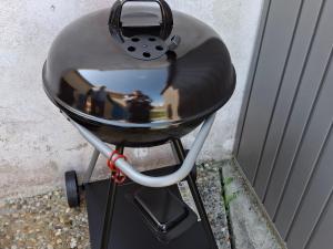 Maisons de vacances Maison plain-pied Chatelaillon-Plage a 500m de l-ocean pour 6 pers, jardin, barbecue - FR-1-706-37 : photos des chambres