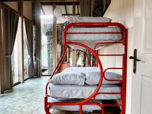 De Villa Istana Bunga Lembang by YourHome