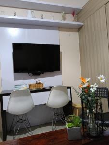 Shore Staycation near Moa & Airport