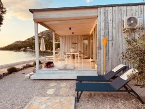 Buqez Eco Resort - calm beach house 23