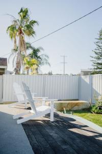 Seaside Surf Shack at Frenchmans beach