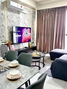Jac Urban Suites Luxury & Premium Staycation 10pax
