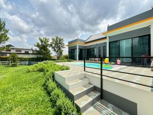 Moon Nine Village Khao Yai