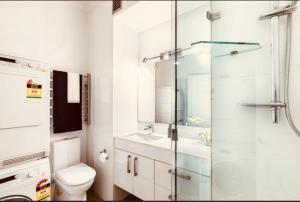 Executive city pad at York St, Sydney