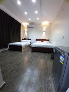 Pyramids of Khufu Hotel