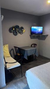 Hotels La Chaumiere d Agde : photos des chambres