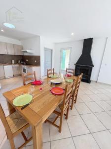 Maisons de vacances Maison spacieuse au coeur des vignes gersoises : photos des chambres