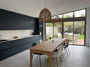 Maisons de vacances Magnifique villa a deux pas de la plage : photos des chambres