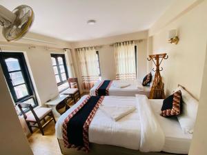 Hotel Durbar Side