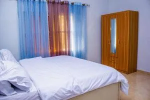 Résidence Confort trois Appartements huit Voyageurs à Baguida - Baguida